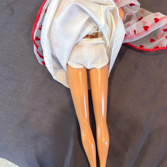 VINTAGE 1983 LOVING YOU RARE BARBIE - Picture 3 of 4